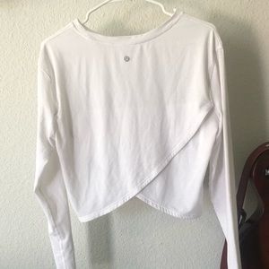 Lululemon White long sleeve top Size 8